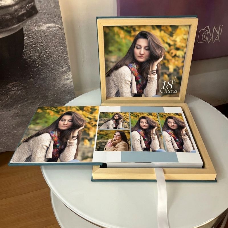 Cofanetto P62 per fotolibro in ecopelle con cornice in legno a vista