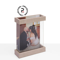 "Album fotografico Kit Martina 25x35 verticale", "Dettaglio cofanetto plexiglass Kit Martina", "Fotolibro con copertina personalizzata e dorso in ecopelle".